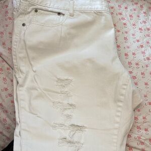 Old Navy Women’s size 22 White Capris